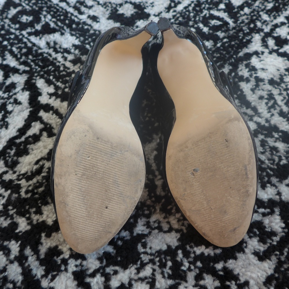 Carvela Kurt Geiger Black Patent Mary Jane Heels - Picture 4 of 5